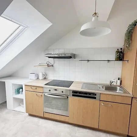 Apartament Cozy & New With Balcony View Wiedeń Zewnętrze zdjęcie