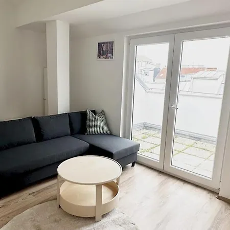 Apartament Cozy & New With Balcony View Wiedeń Zewnętrze zdjęcie