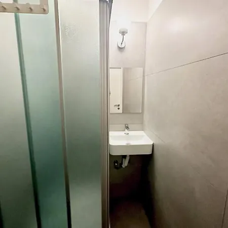 Apartament Cozy & New With Balcony View Wiedeń Zewnętrze zdjęcie